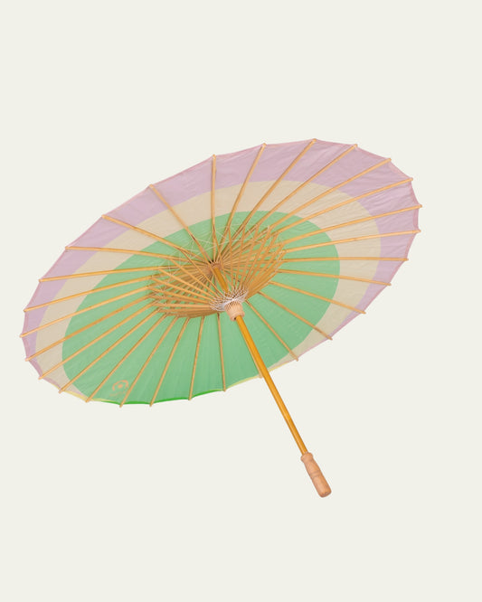 Sombrilla de paseo Tría Matcha en tonos verde, vainilla y lavanda con diseño japonés y protección solar UPF
